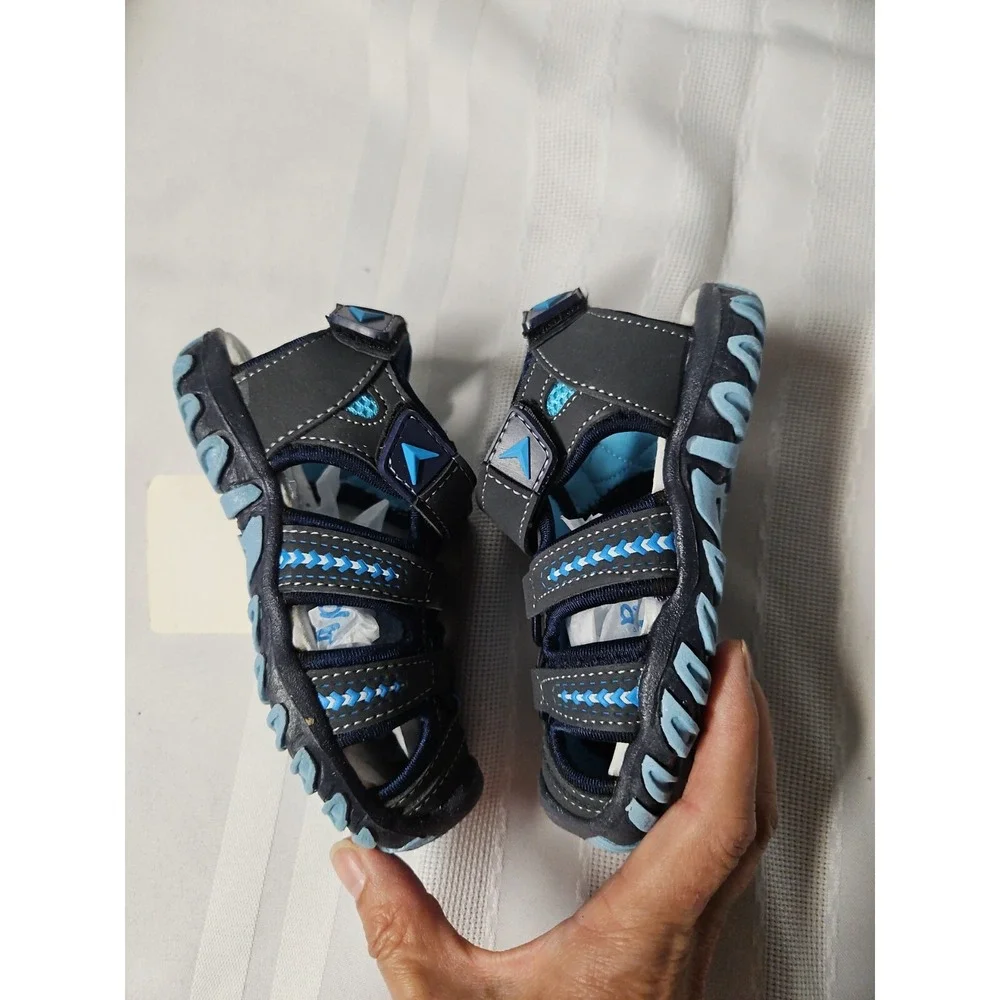 Apakowa Kid's boySoft Sole Close Toe sport sandals toddler little kid  blue US 7